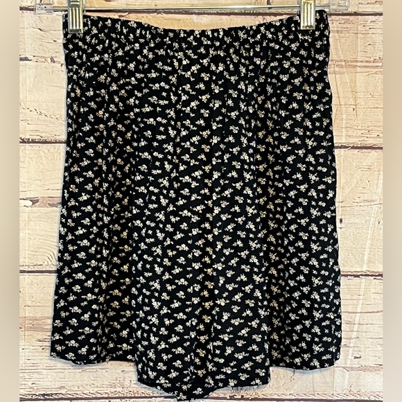 Mini Skirt Cottage Floral-XS/S - Picture 4 of 7
